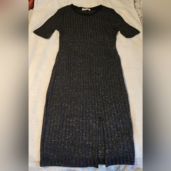 Black Glitter Ribbed Dress - Picture 2 of 4
